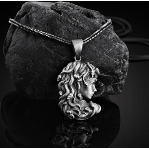 Greek mythology snake hair Medusa neutral necklaces pendants Chains Nordic pendant Whip chain Jewelry on the neck charms trend