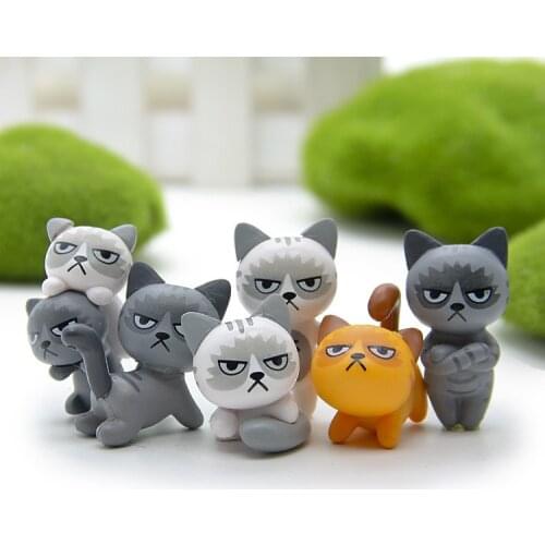 An angry cat Furnishing articles micro landscape, landscape doll, The micro model decoration. Cartoon model toys