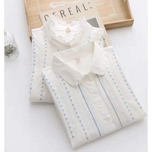 Women Fashion Casual Cotton Loose Turn Down Collar Blouses Women Elegant Embroidery Shirts Ladies Autumn Long Sleeve Tops Q559