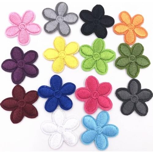 1PCS Colorful Cartoon Five Leaf Flower Icon Patch Iron Sew On Clothes Apparel For Decoration Embroidered Applique Badge Sticker