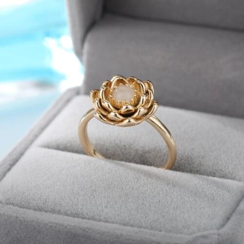 Aesthetic Stainless Steel Lotus Rings For Women Elegant Pearl Hollow Flower Gold Finger Ring Vintage Wedding Jewelry Gift Bague