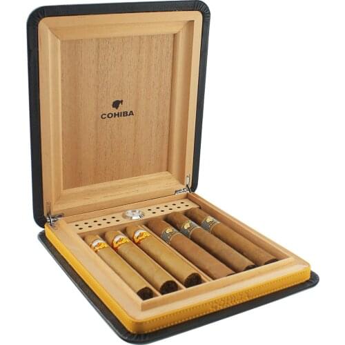 Portable Leather Travel Cigar Case Cedar Wood Lined Cigar Humidor without Cigar Lighter and Cigar Cutter
