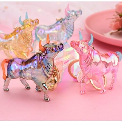2021 New Acrylic Colorful Zodiac Cow Keychain Cartoon Cow Animal Key Chain Couple Car Bag Pendant Keyring Ornaments Gifts