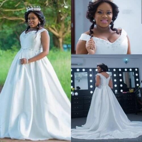 Plus Size Satin A-Line Wedding Dresses Crystal Beaded Off The Shoulder Bridal Gowns Sweep Train Garden Wedding Dress