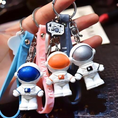 Fashion 3D PVC Astronaut Space Robot Keychain Cute Figure Key Chain Couple Car Key Ring Bag Charms Key Lanyard Jewelry Gifts