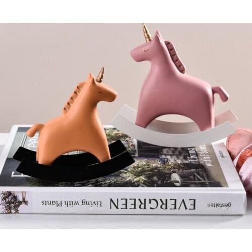 Modern Creative Rocking Horse Handwork Children Room Resin Hobbyhorse Toy Decoration Home Brief Cartoon Iron Art Desk Ornament L