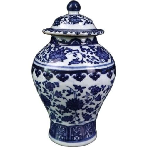 Chinese Old Porcelain Blue And White Lotus Pattern General Pot