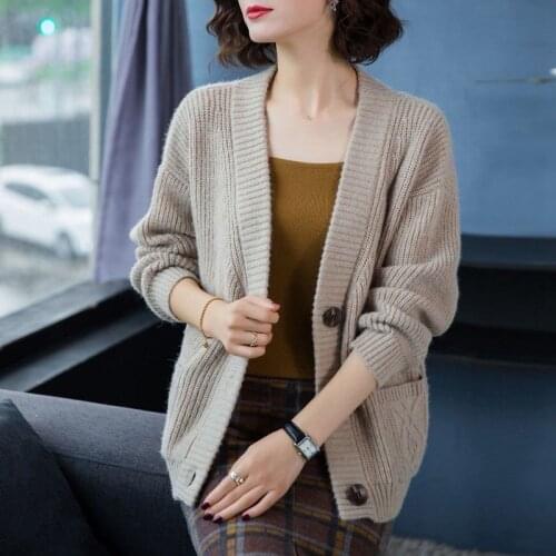 2021 autumn and winter new knitted cardigan womens fashion all-match short style loose-fitting womens solid color sweater