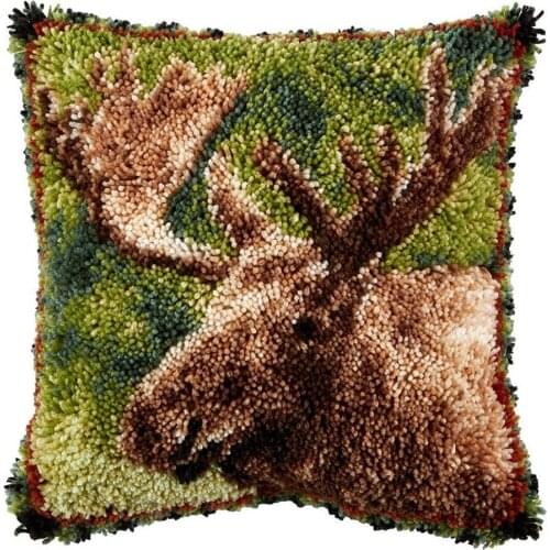 DIY Elk Latch Hook Pillow Kits for Kids Cushion Cover Pillowcase Embroidery DIY Kit for Adults and Kids with Pattern Printed