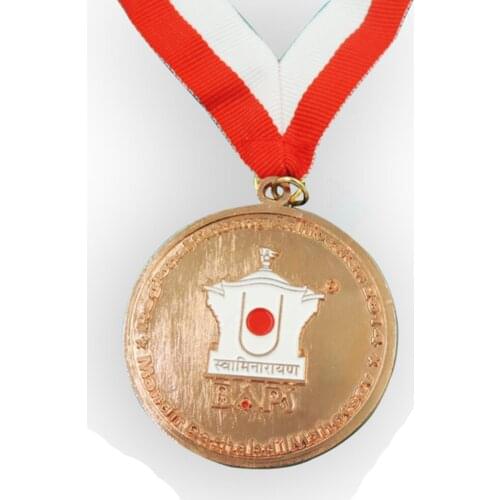 High quality 3D star logo heart shaped gold-plated badge wholesale metal medal