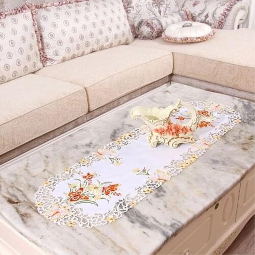 RAYUAN Lace Tablecloths On The Table