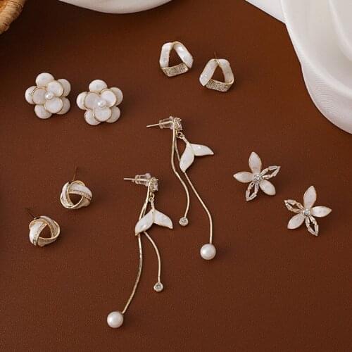 Elegant White Flower Fish Tail Drop Earrings Copper Dripping Oil Geometry Pearl Tassel Ears Jewelry Good Girl Gift Accessories