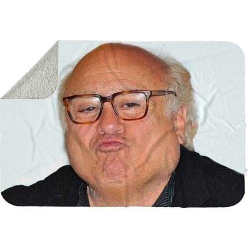 Danny Devito kiss Sherpa Blanket | Printed Throw | Comfy Quilt | Blanket fleece | gift for him | gift for her | Pet bedding