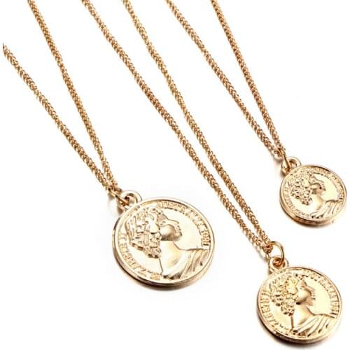2018 Gold Silver Color Multicolor Long Chain Chokers Necklaces Round Shape Alloy Queen Coin Pendant Statement Necklace For Women