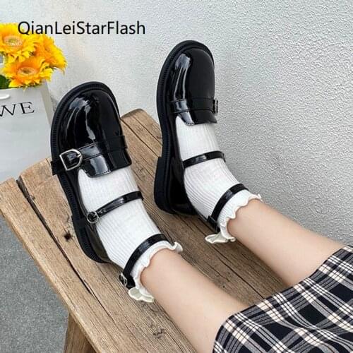 Spring Autumn Lolita Shoes three Buckle Mary Janes Shoes Ankle Strap Women Flats Patent Leather Girls Shoes serpentine