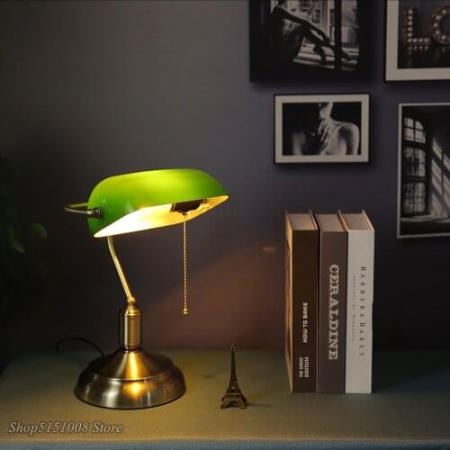 Retro Bank table lamp High quality luxury villa Green Shade Desk Lamp Bedside Bedroom Study Eye Protection Lamp Fixture