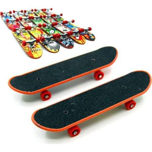 1pcs Fingerboard Mini Finger Skateboard Plastic Finger Skate Scooter Throwbacks Original Boys Mini Skateboard Toy