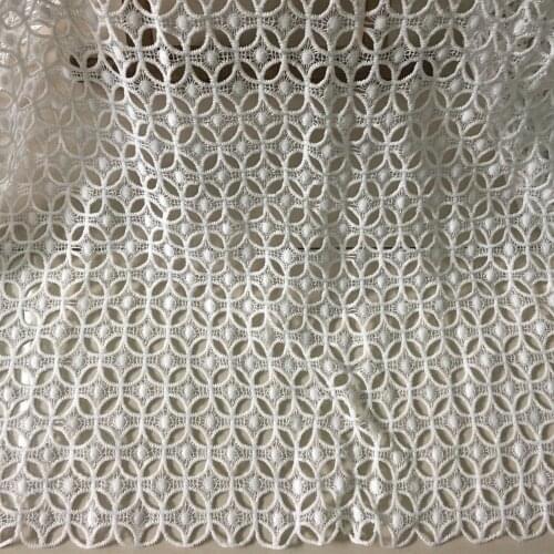 2yards White African Water Soluble Embroidery Milk Silk Lace Fabric For Women Party Dresses 2018 High Quality Nigerian Fabrics