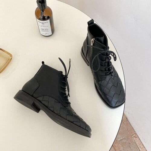 Martin boots womens wear with British wind hundred net red 2021 new locomotive rider square head short boots