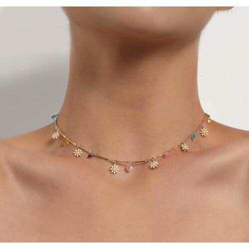 Sweet Style White Epoxy Daisies and Colorful Transparent Hearts Bone Chain Women`s Choker Necklace Summer Jewelry