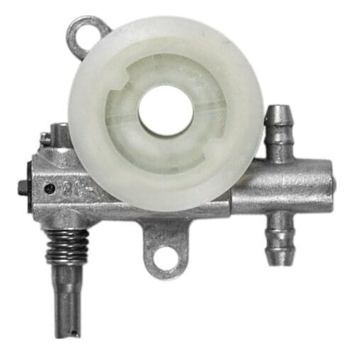 2500/3800 Chainsaw Spare Parts Chainsaw Oil Pump With Worm Replacement Drive Gear Fits For Chain Saw 25CC/38CC