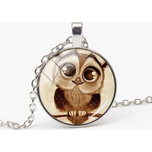 2019Adorkable Owl Pendant Necklace Big Eye Cute Bird Cartoon Retro Animal Pattern Glass Pendant Long Chain Vintage Necklace gift