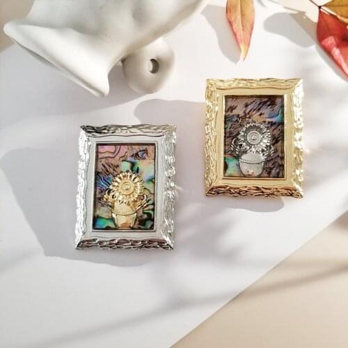 Vintage Gold Silver Color Sunflower Brooches for Women Fashion Metal Plant Enamel Lapel Pin Badge Jewelry Gift 2021 Wholesale