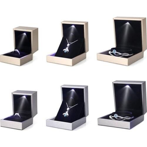 LED Light Jewelry Display Bracelet Necklace Wedding Engagement Ring Box Storage F3MD