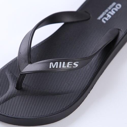 Slippers mens summer beach shoes fashion wear mens flip flops casual sandals anti slip clip feet lightweight wear-resistant