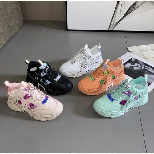 Womens casual shoes thick-soled wear-resistant sports shoes outdoor travel flat shoes breathable and comfortable Daddy shoes