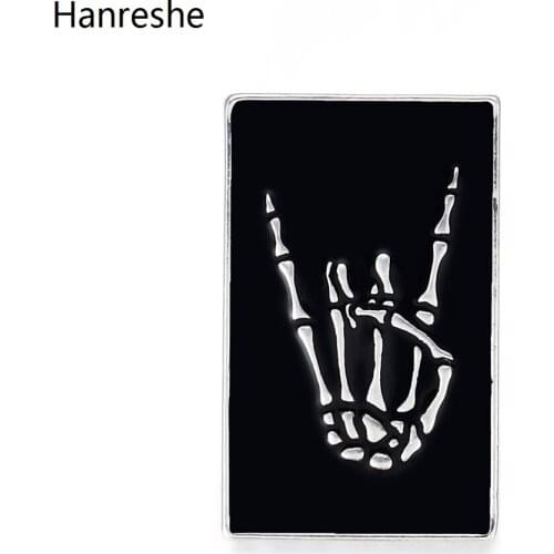 Trendy Skull Palm Brooch Pin Black Enamel Lapel Badge Quality Alloy Jewelry Accessories Special Gift For Doctors Nurses