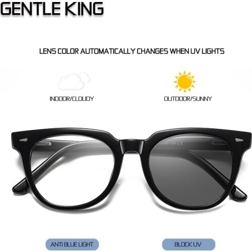 GENTLE KING Photochromic Retro TR90 Frame Transition Sun Photochromic Reading Glasses Women Ultra Light Eyewear For Men