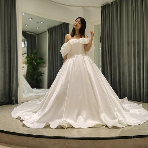 AmL 8298 wedding dress Bride white Party satin Long party modest off shoulder Backless simple Strapless bridesmaid Famous