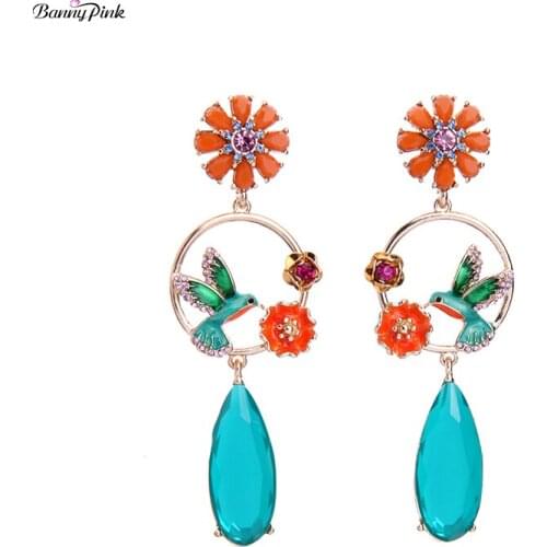 Banny Pink Cute Enamel Birds Pendant Studs Earrings For Women Chunky Alloy Flower Post Earrings Fashion Jewelry Pendiente