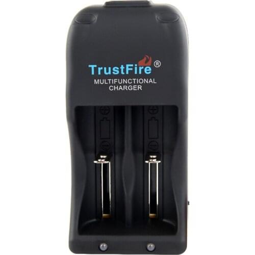 Battery Charger Multifunctional 26650 18650 4.2V Class 2