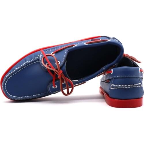 New Genuine Leather Loafers Men Moccasin Sneakers Driving shoes Causal Men Shoes women Footwear Docksides Classic Boat Shoes