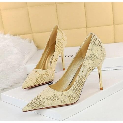 BIGTREE 2021 NEW Fashion floral Embroider Shallow Sequined Cloth Ladies Pumps Sexy 9.5CM Pointed Toe Stiletto Heels Women Shoes
