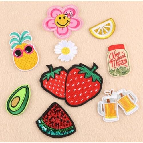 Customizable Wholesale Computer Emboridery Label Strawberry Fruit Patch Clothing Accessories Badge Embroidered Cloth Stickers