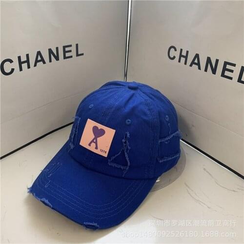 2021 South Koreas new four seasons sun protection caps fashion hole patching A letter men and women baseball caps