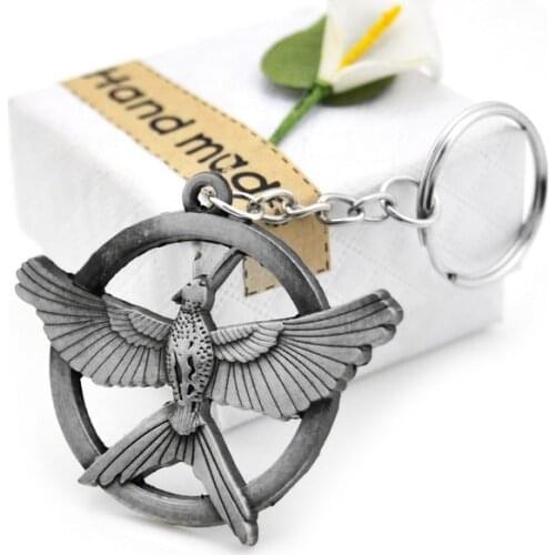 Pop Game The Hunger Games Keychain Popular Vintage Style Birds Charm Snitch Pendent Key Chain Keyring Metal Keychains Car Holder