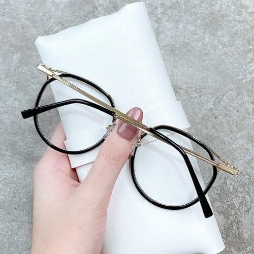 Men Women Fashion Anti Blue Ray Glasses Oversize Business Style Eyeglasses Curved Eyewear Legs Oval Light Luxury Simple Frame