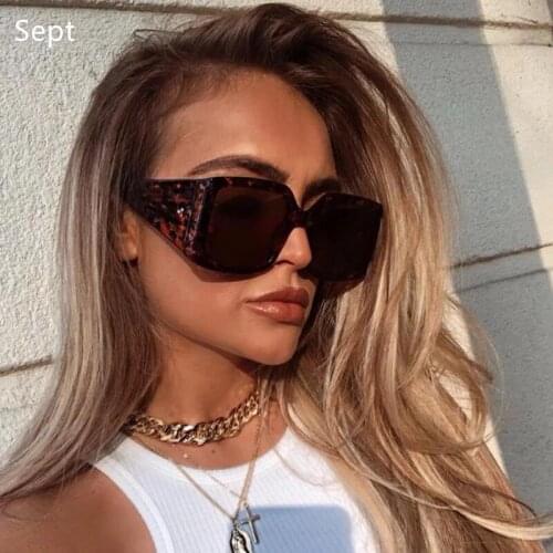 Vintage Wide Leg Oversize Square Brand Sunglasses For Women White Silver Mirror Rivet Sun Glasses Luxury Men Eyewear Female