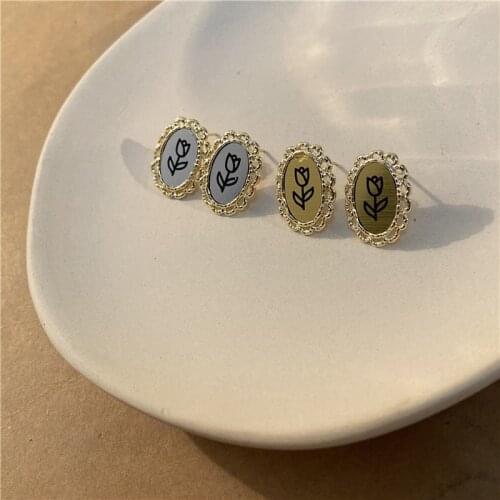 Korean Cold Style Oval Metal Carved FlowersRetro Temperament Hong Kong Style Earrings Jewelry for Women Girls