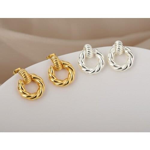 Twisted Round Earrings For Women S925 Pin Glamour Charm Retro Punk Earing Classic Trendy Mujer Jewelry Unique Gift For Wife
