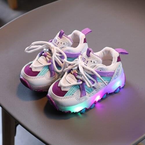 Childrens LED Light Shoes Sneakers New Mesh Breathable Multi-color Stitched Casual Shoes Sneakers