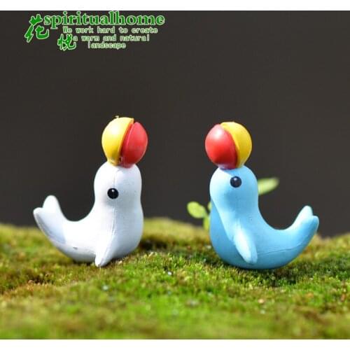 2pcs Miniature Animals Head Ball Dolphin Figurine Home Decoration Accessories Fairy House Garden Miniatures Office Desk