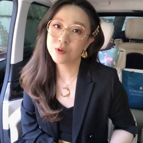 2019 New Bamboo Letter Alphabet Bib Necklace A-Z Gold Plating Character Standing Initial Pendant Necklace Jewelry for Women