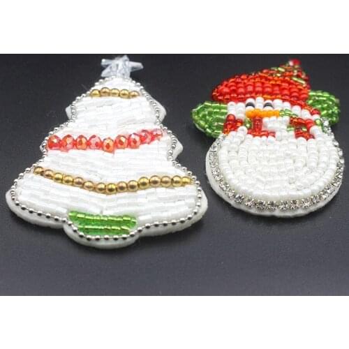 Christmas home decoration handcraft clothing decoration rhinestone beaded cloth patch bag cap Brooch sweater coat accessories