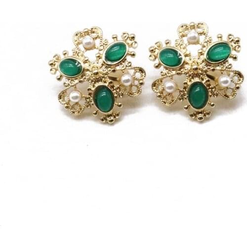 Sweet Green Geometric Pearl Earring