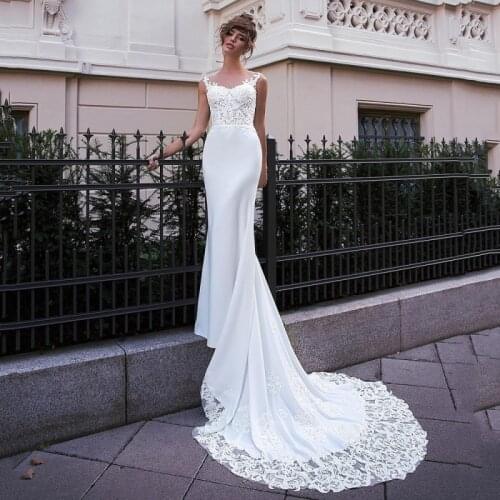 Fanweimei Elegant Court Train Merimaid Wedding Dress Sleeveless 2021 O Neck Lace Appliques Bridal Gowns with Button Back